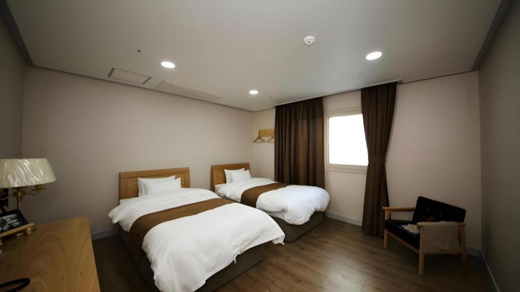 Hotel Aroha Jeju Seogwipo Ngoại thất bức ảnh