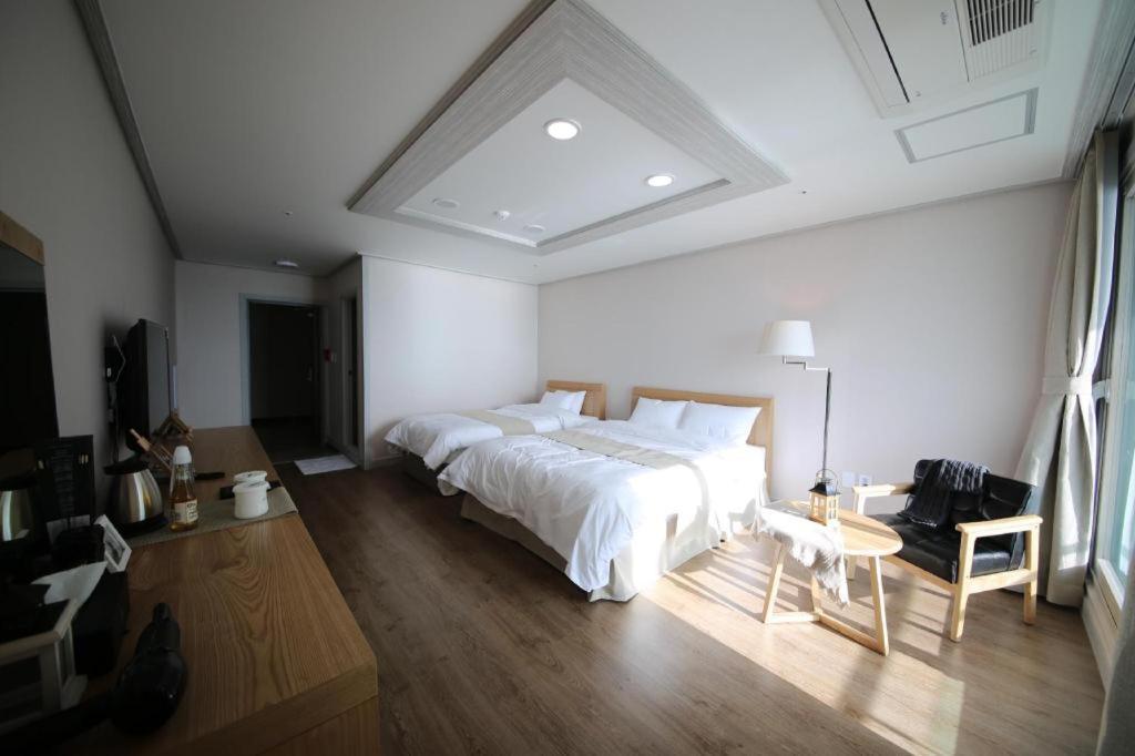Hotel Aroha Jeju Seogwipo Ngoại thất bức ảnh