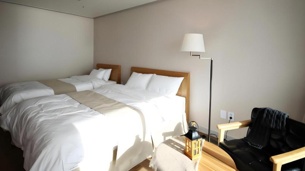 Hotel Aroha Jeju Seogwipo Ngoại thất bức ảnh