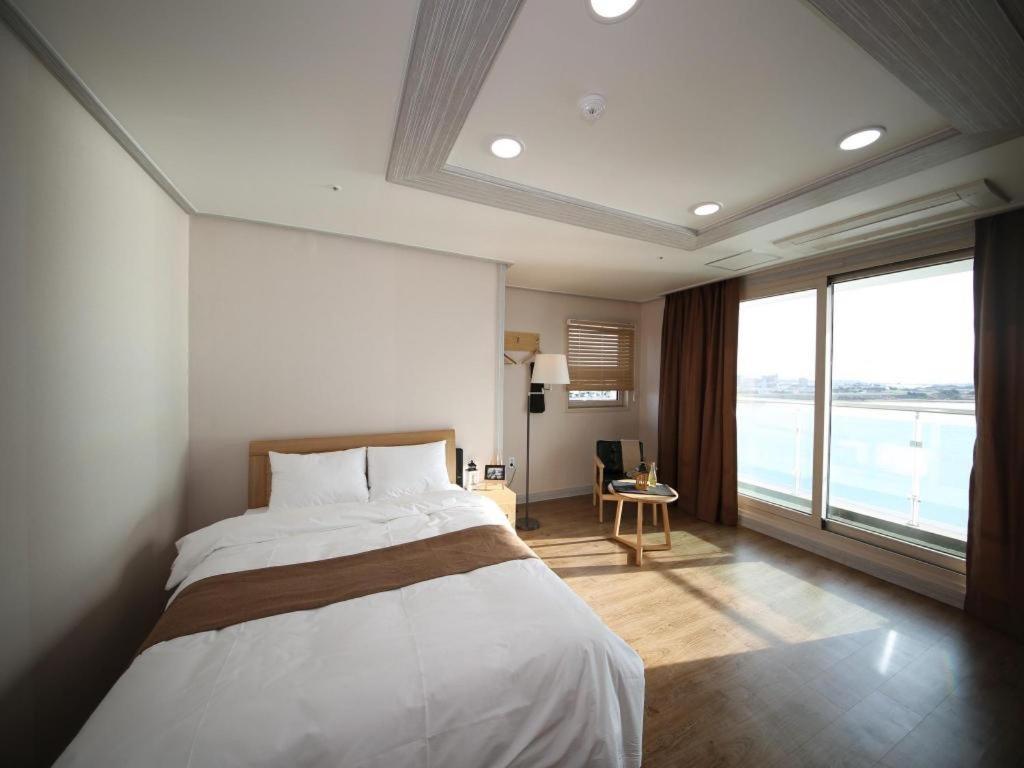 Hotel Aroha Jeju Seogwipo Ngoại thất bức ảnh