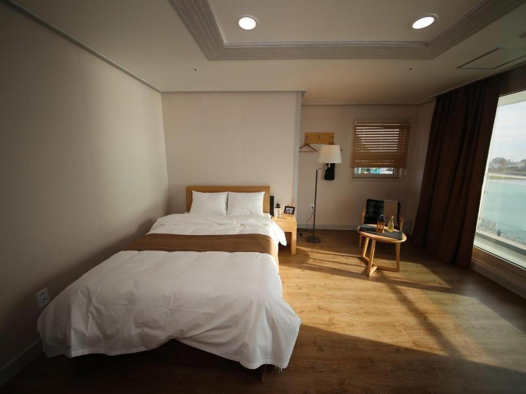 Hotel Aroha Jeju Seogwipo Ngoại thất bức ảnh