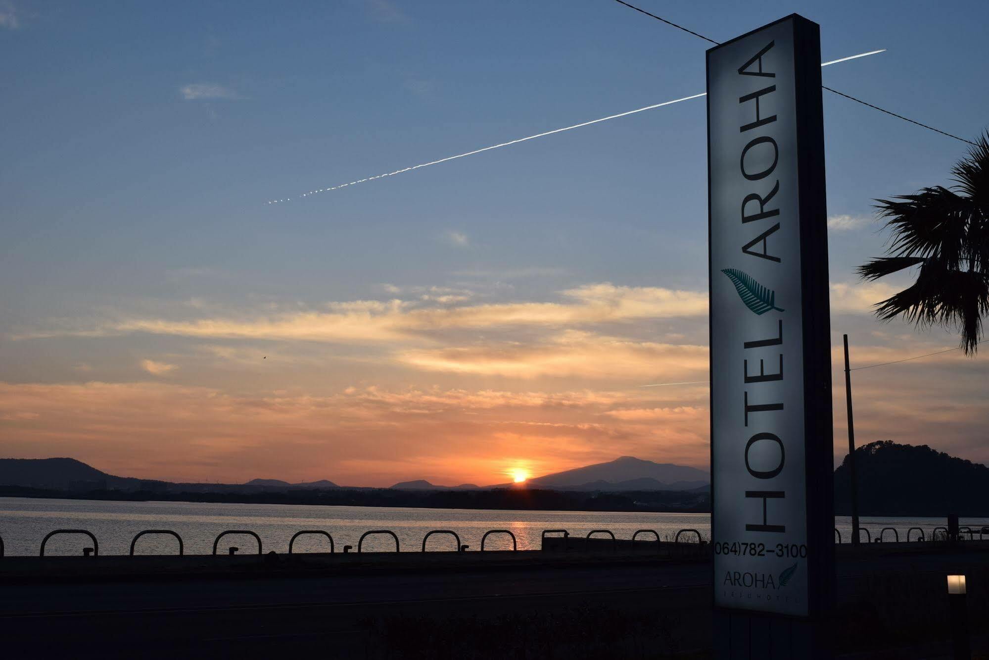 Hotel Aroha Jeju Seogwipo Ngoại thất bức ảnh